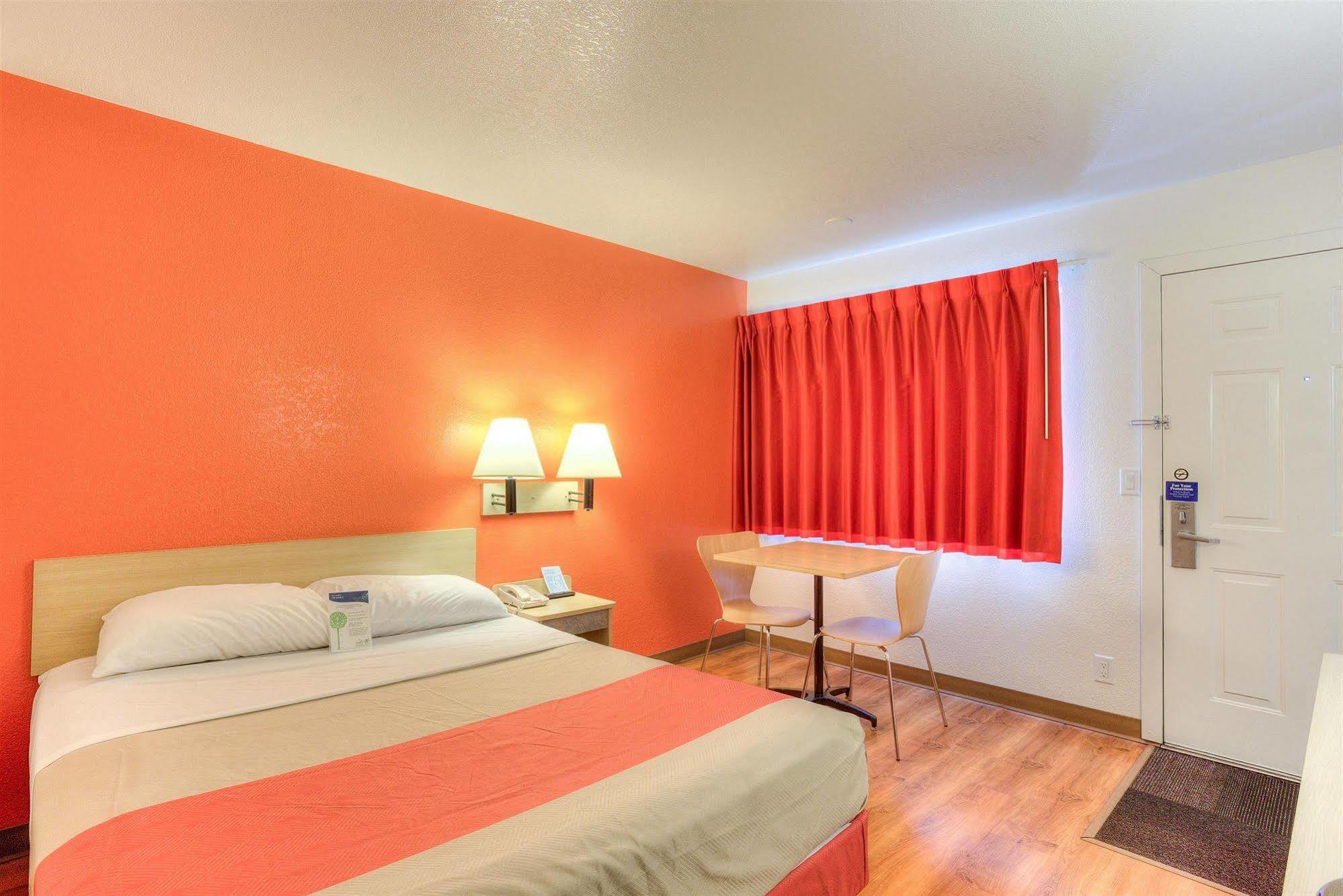Motel 6-Tigard, Or - Portland South - Lake Oswego Kültér fotó