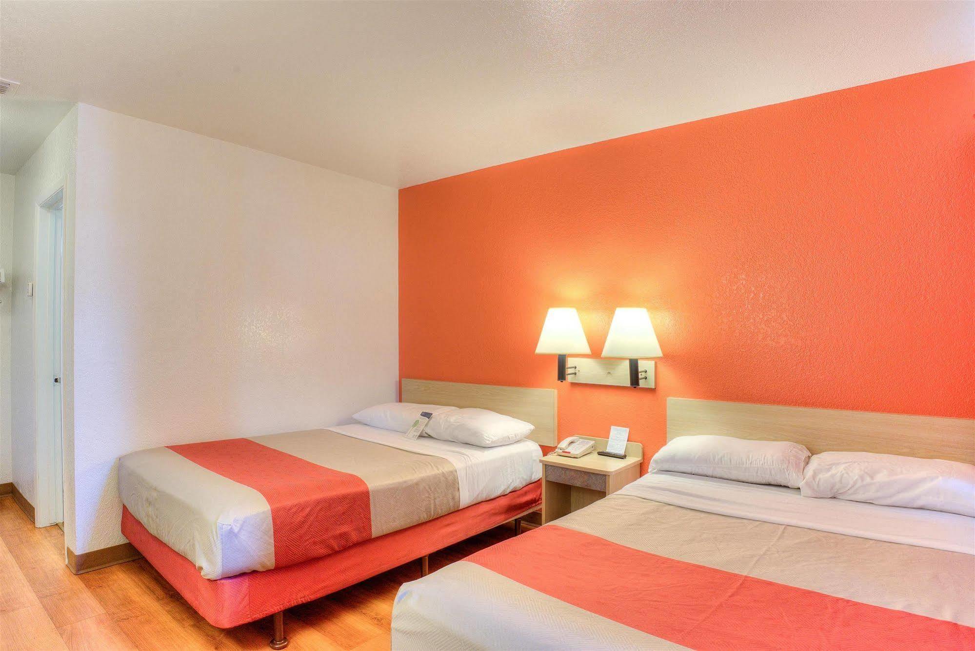 Motel 6-Tigard, Or - Portland South - Lake Oswego Kültér fotó