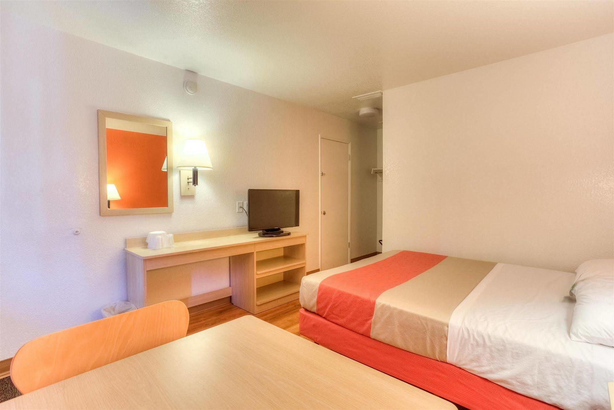 Motel 6-Tigard, Or - Portland South - Lake Oswego Kültér fotó
