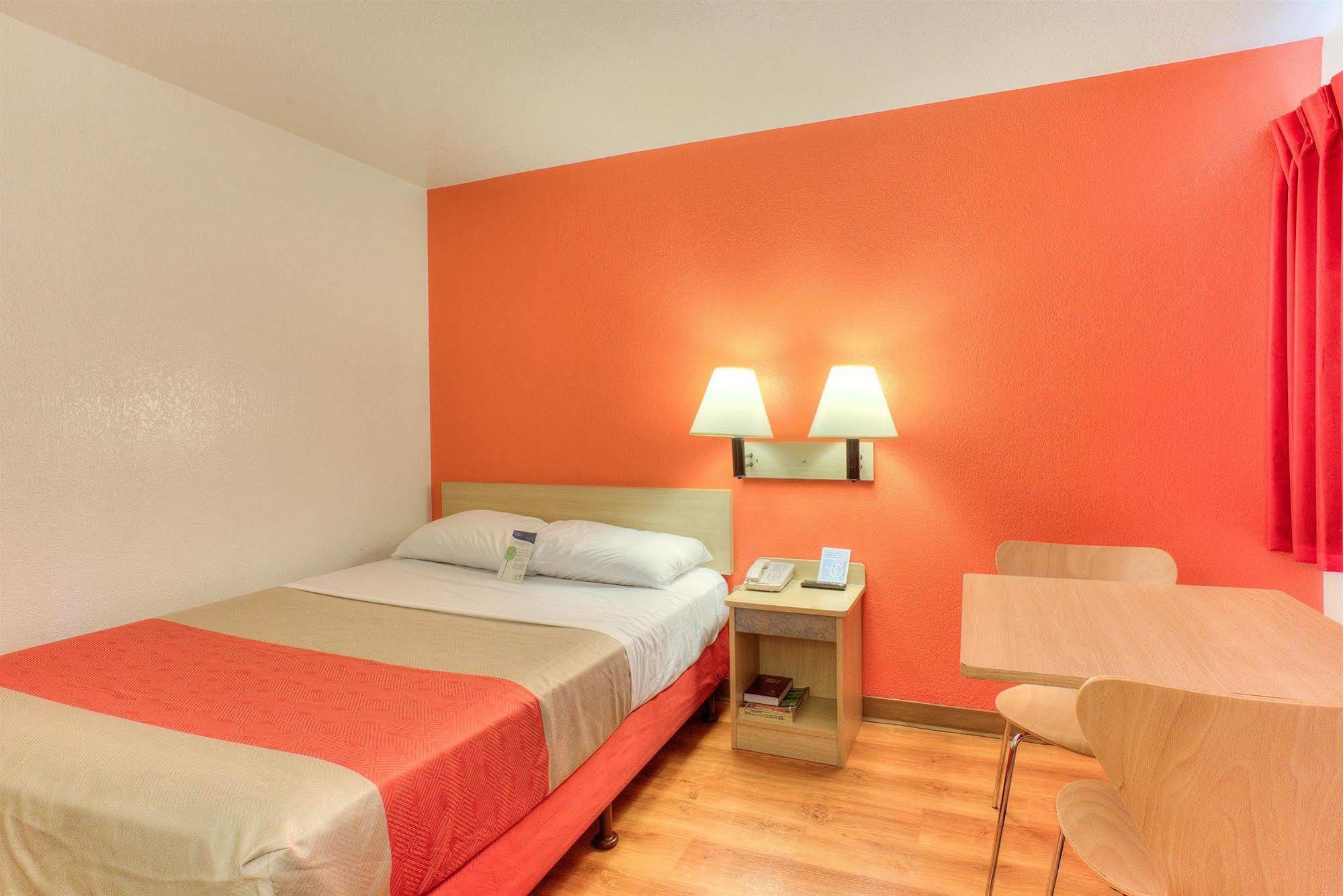 Motel 6-Tigard, Or - Portland South - Lake Oswego Kültér fotó